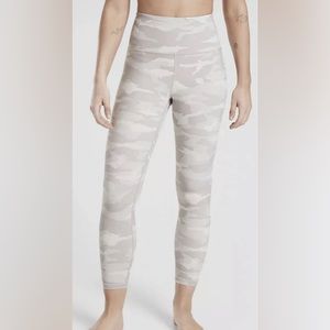 Athleta Elation Camo Leggings - Light Gray Camo